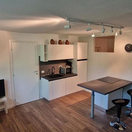 Lake House - Milano 3 Apartment Basiglio Luaran gambar