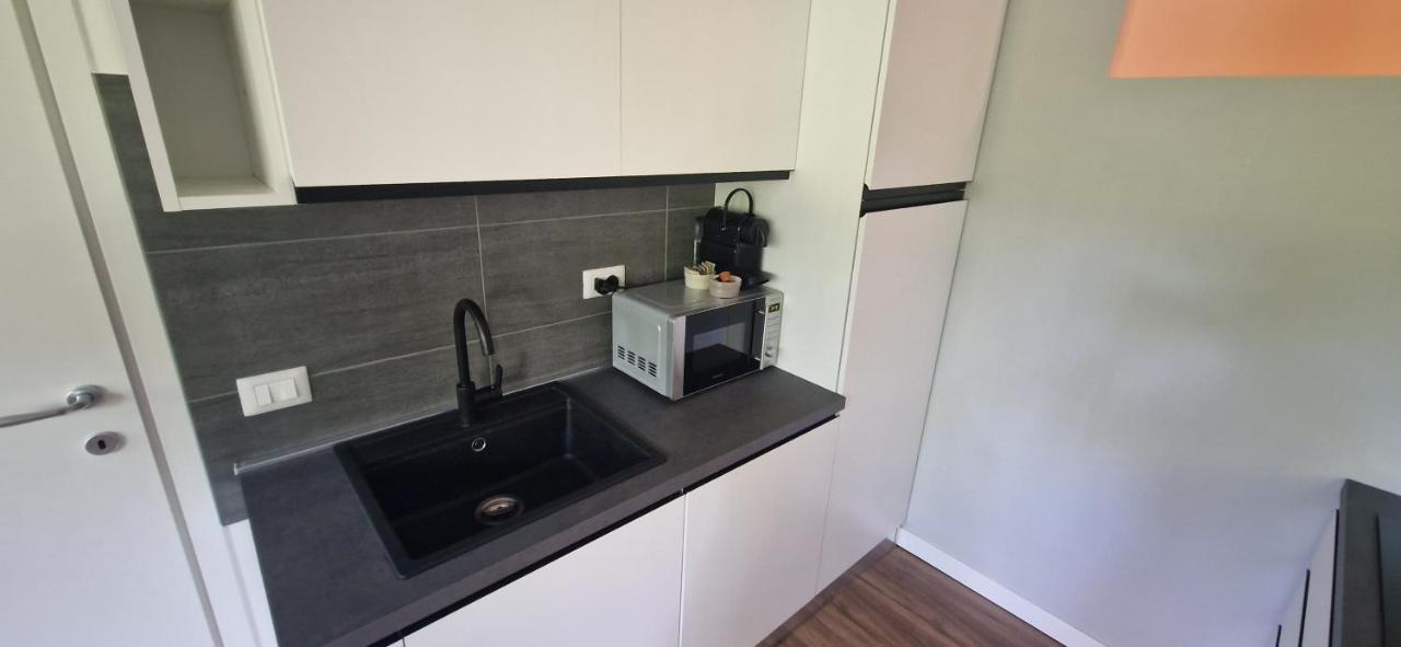Lake House - Milano 3 Apartment Basiglio Luaran gambar